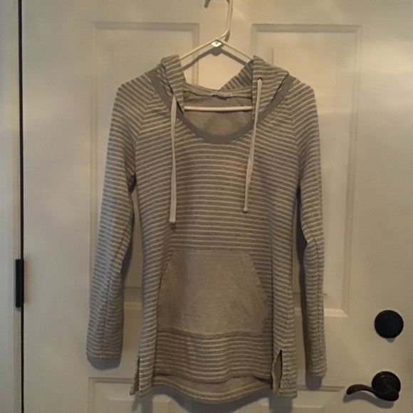 James Perse Sweaters - JAMES PERSE GRAY/WHITE RAGLAN HOODIE. 3